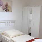 Zentral Quartier Apartamento
