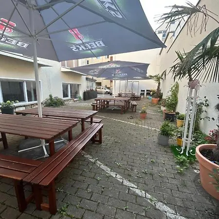 Zentral Quartier Apartment *